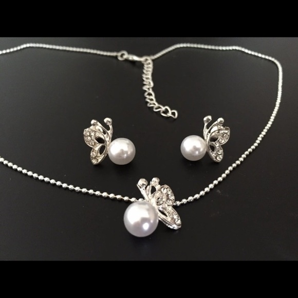 NEW!💙💎🦋BEAUTIFUL! LITTLE BUTTERFLIES SET!🦋💎💙 - Picture 5 of 7